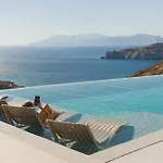 On The Rocks - The Pebbles - Serviced