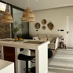 On The Rocks - The Pebbles - Serviced Villas Villa