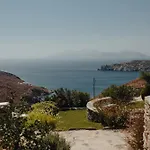 On The Rocks - The Pebbles - Serviced * Ios