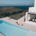 On The Rocks - The Pebbles - Serviced Villas Villa *