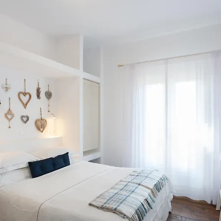 וילה On The Rocks איוס חורה