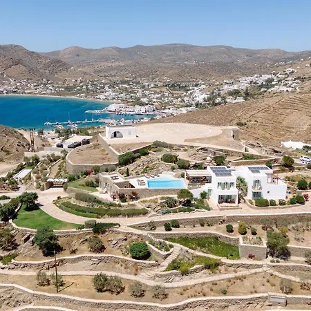 On The Rocks וילה איוס חורה