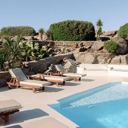 On The Rocks Βίλα