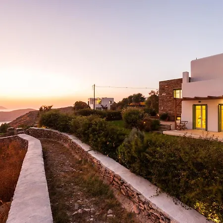 On The Rocks Βίλα