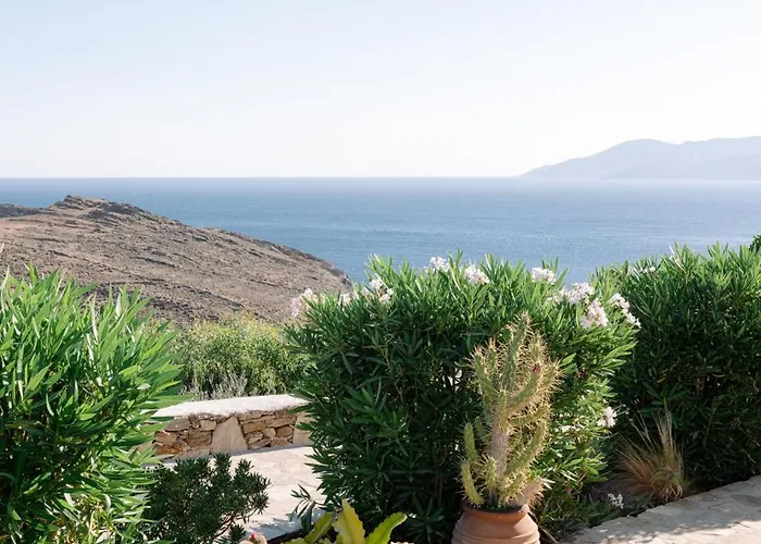 Villa On The Rocks *